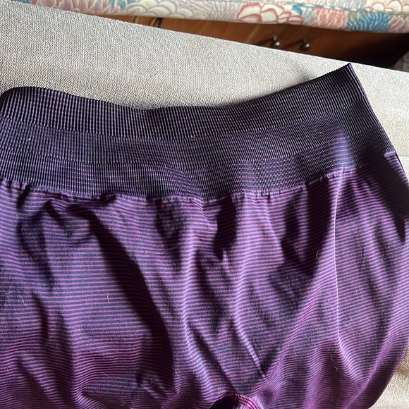 Women’s Lululemon Ebb to Train tight - Picture 5 of 6